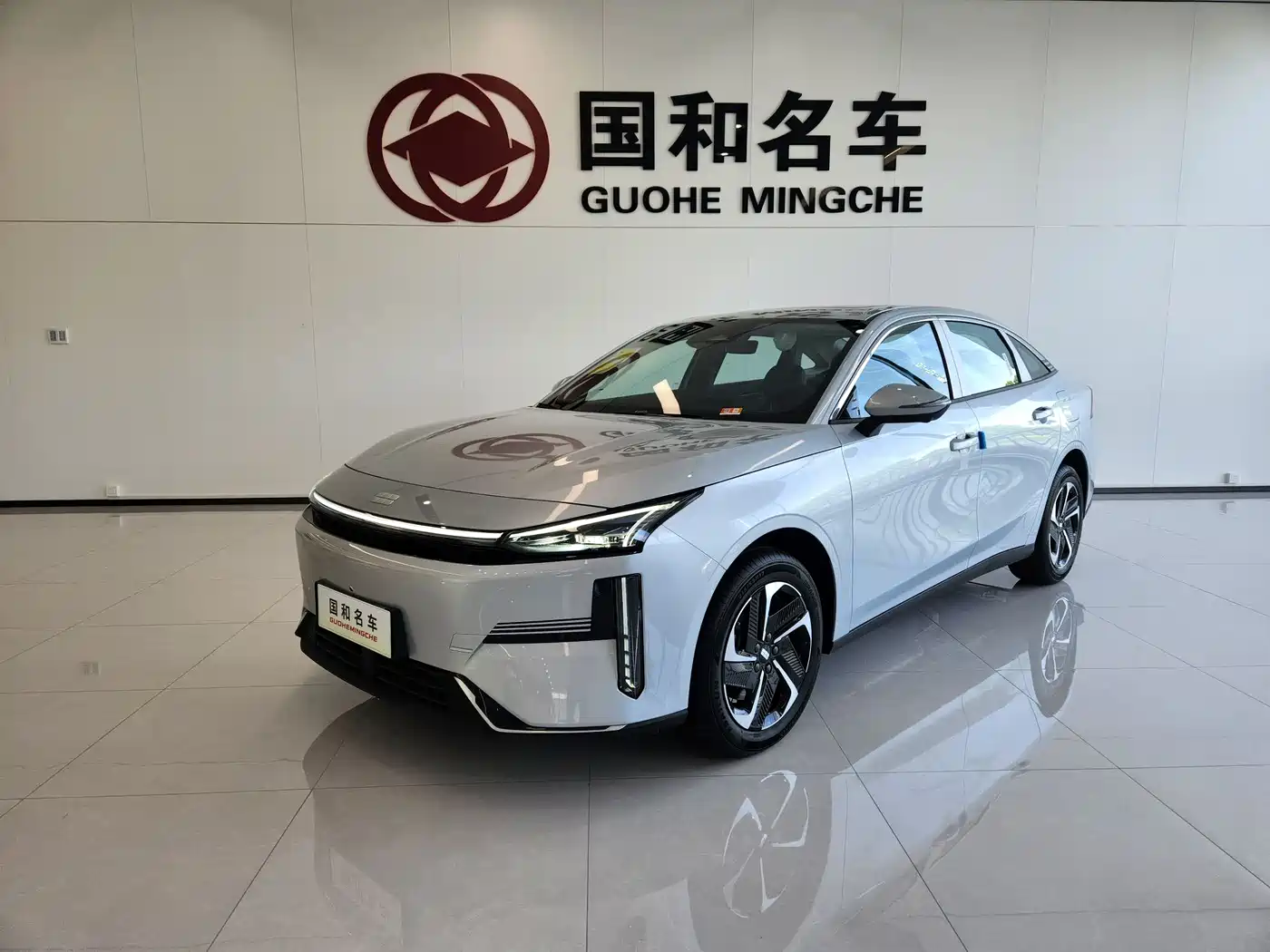Geely Galaxy Galaxy L6 2025 EM-i 140km Explorer+ Edition