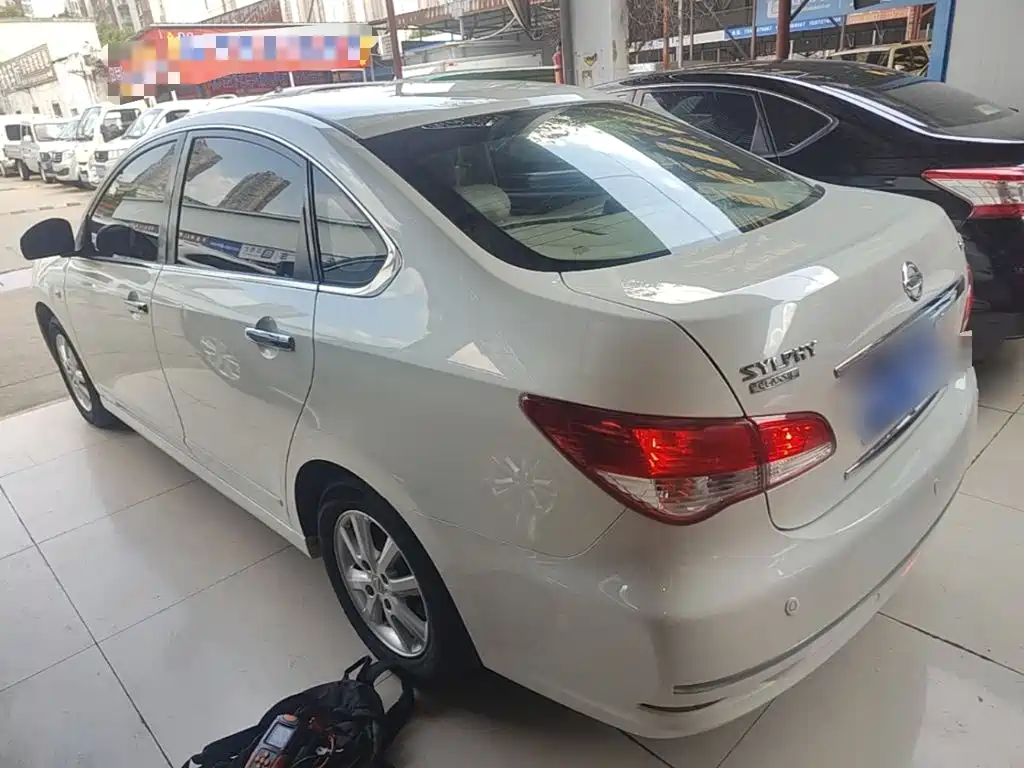 Фото 5 - Nissan Sylphy