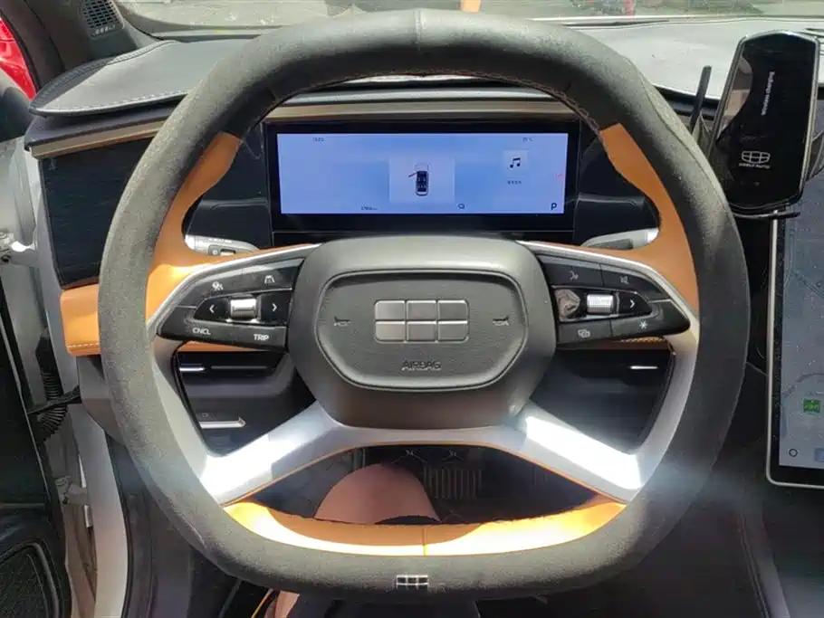 Geely Galaxy Galaxy L7 2024 1.5T 115km PLUS Soaring Dragon Edition фото 15