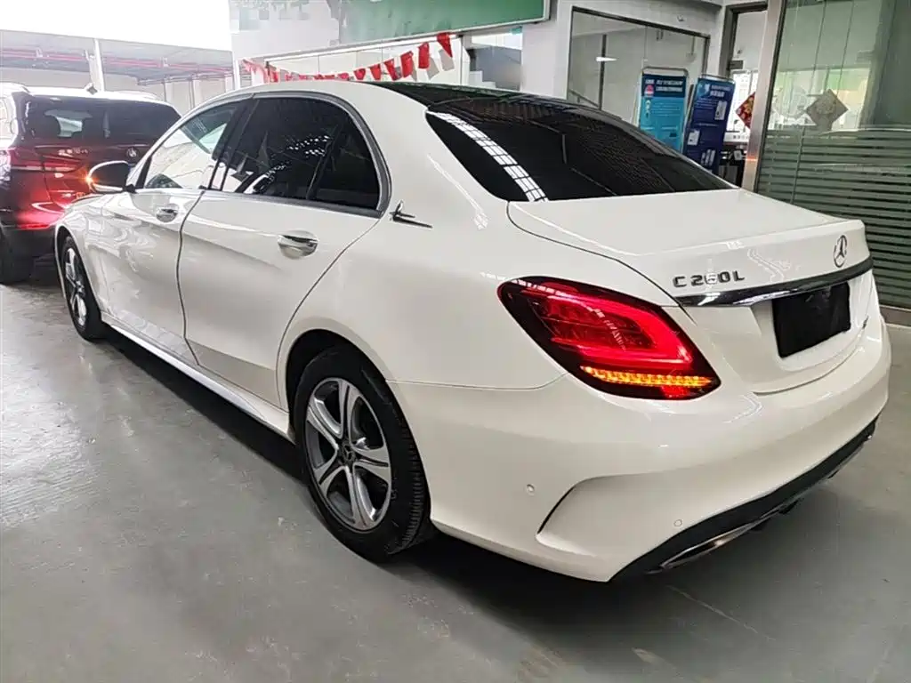 Mercedes-Benz C-Class 2019 C 260 L Sport фото 5