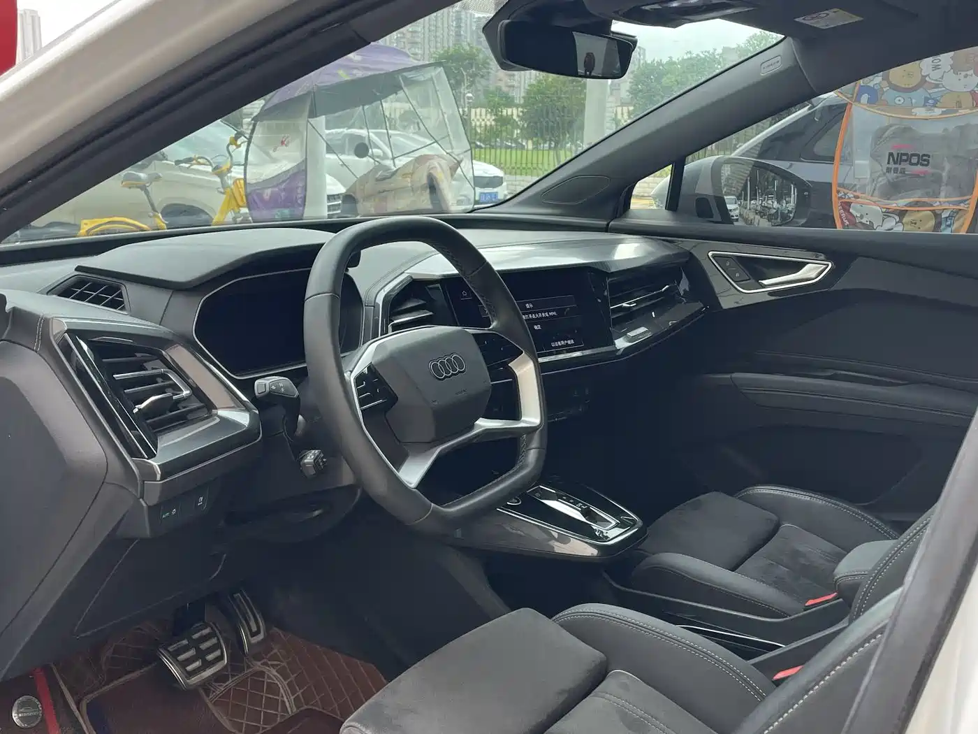 Audi Q4 e-tron 2022 40 e-tron First Edition фото 4