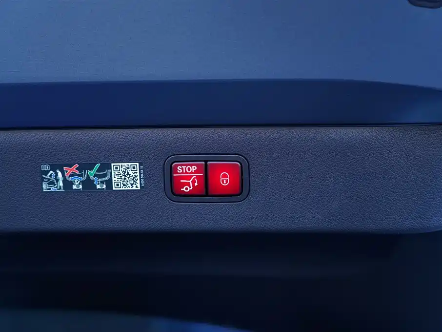 MERCEDES-BENZ EQS AMG