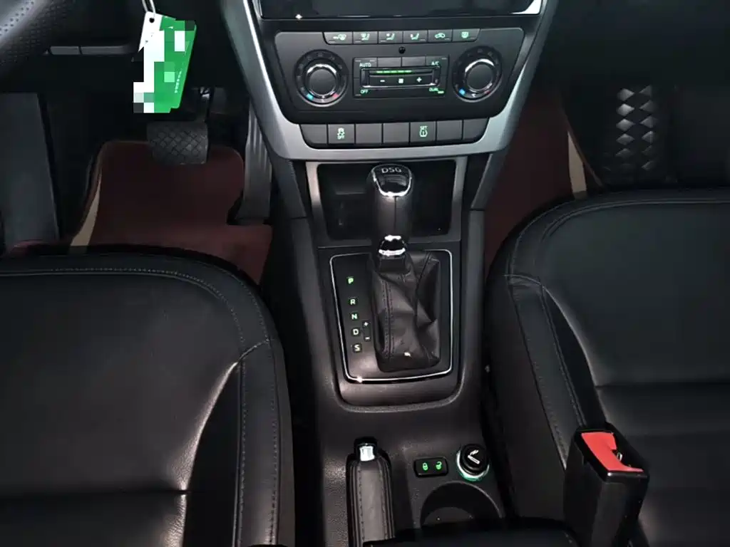 Škoda Yeti 2014 1.4TSI DSG Explorer фото 14