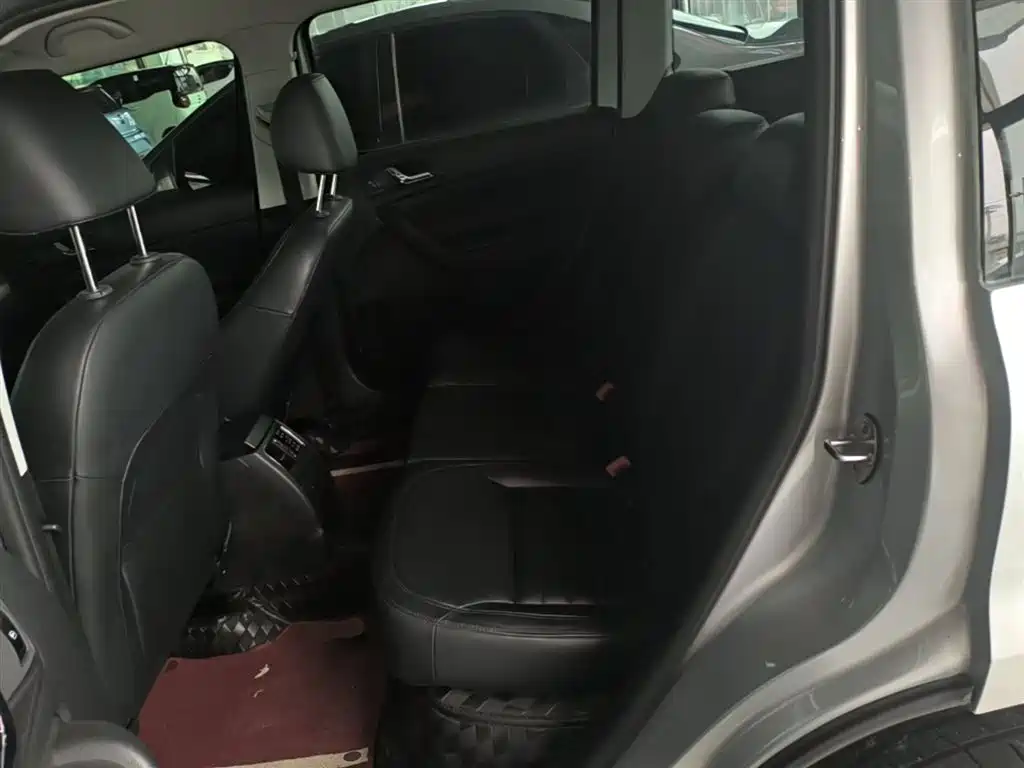 Škoda Yeti 2014 1.4TSI DSG Explorer фото 17