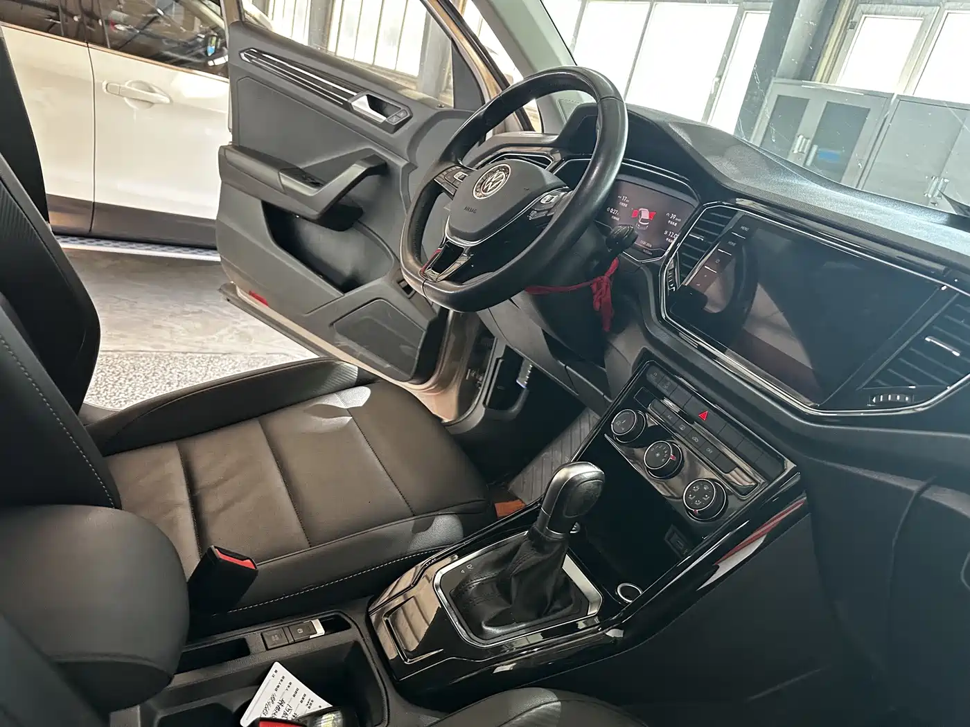 Volkswagen T-Roc, миниатюра 23