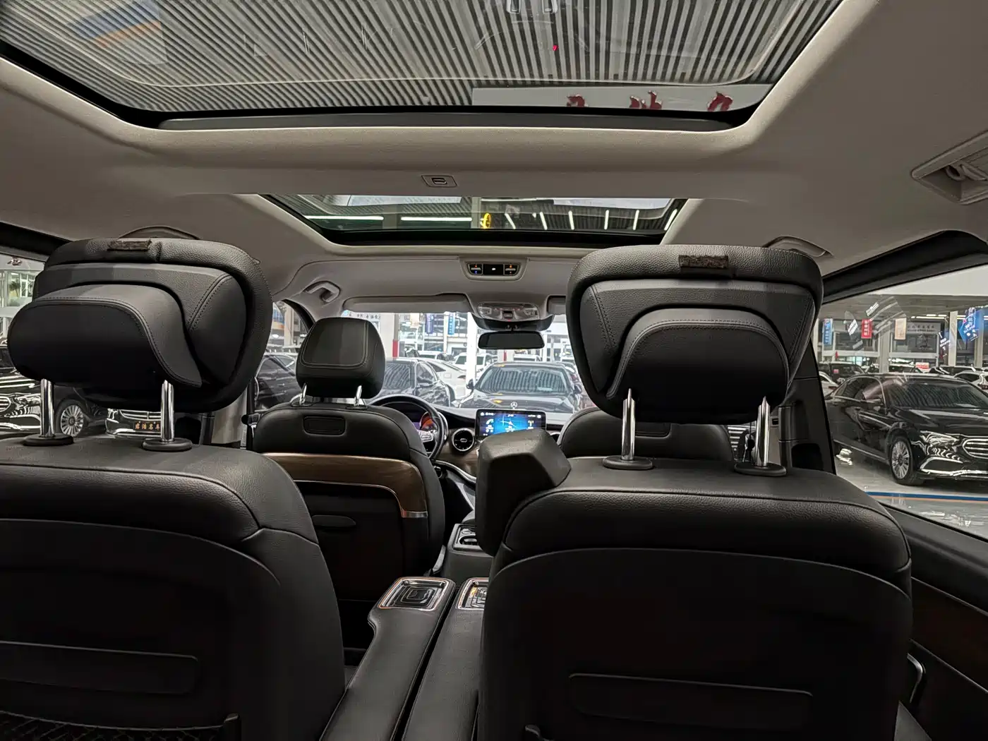 Mercedes-Benz V-Class 2021 V 260 Premium Edition фото 9