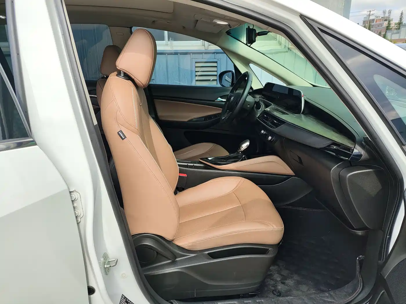 Buick GL6 2021 323T Mild Hybrid Connected Luxury фото 8