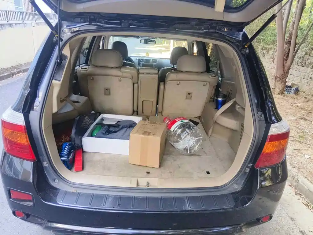 Photo 5 - Toyota Highlander