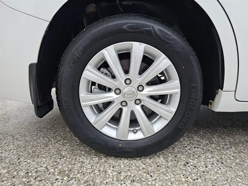 GAC Trumpchi Trumpchi M6 2023 PRO 270T DCT Elite Edition фото 15