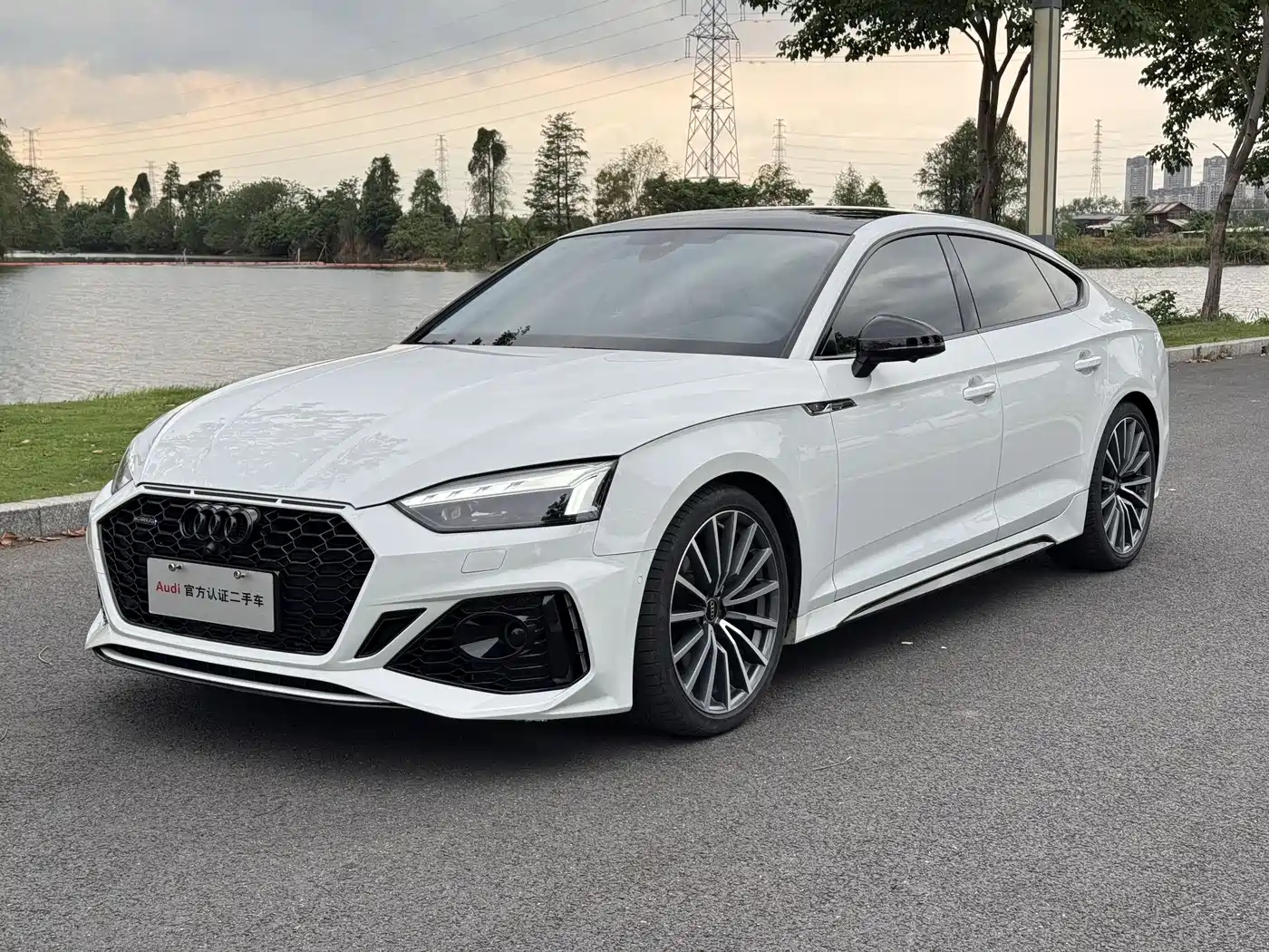 Audi A5 (Import) 2024 Sportback 40 TFSI quattro Luxury Dynamic