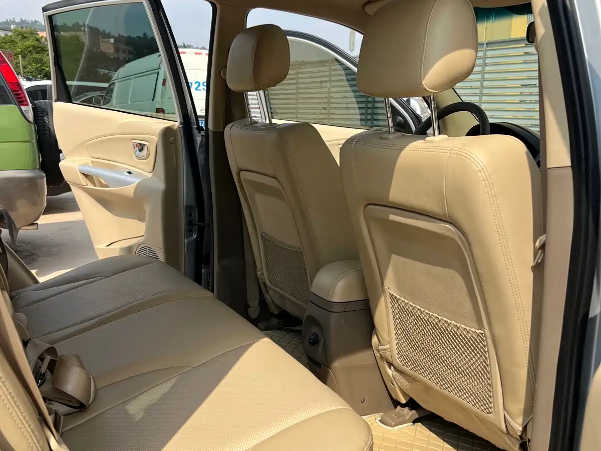 Hyundai Tucson 2009 2.0L Automatic 2WD Sunroof фото 5