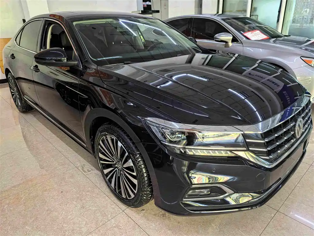 Фото 3 - Volkswagen Passat