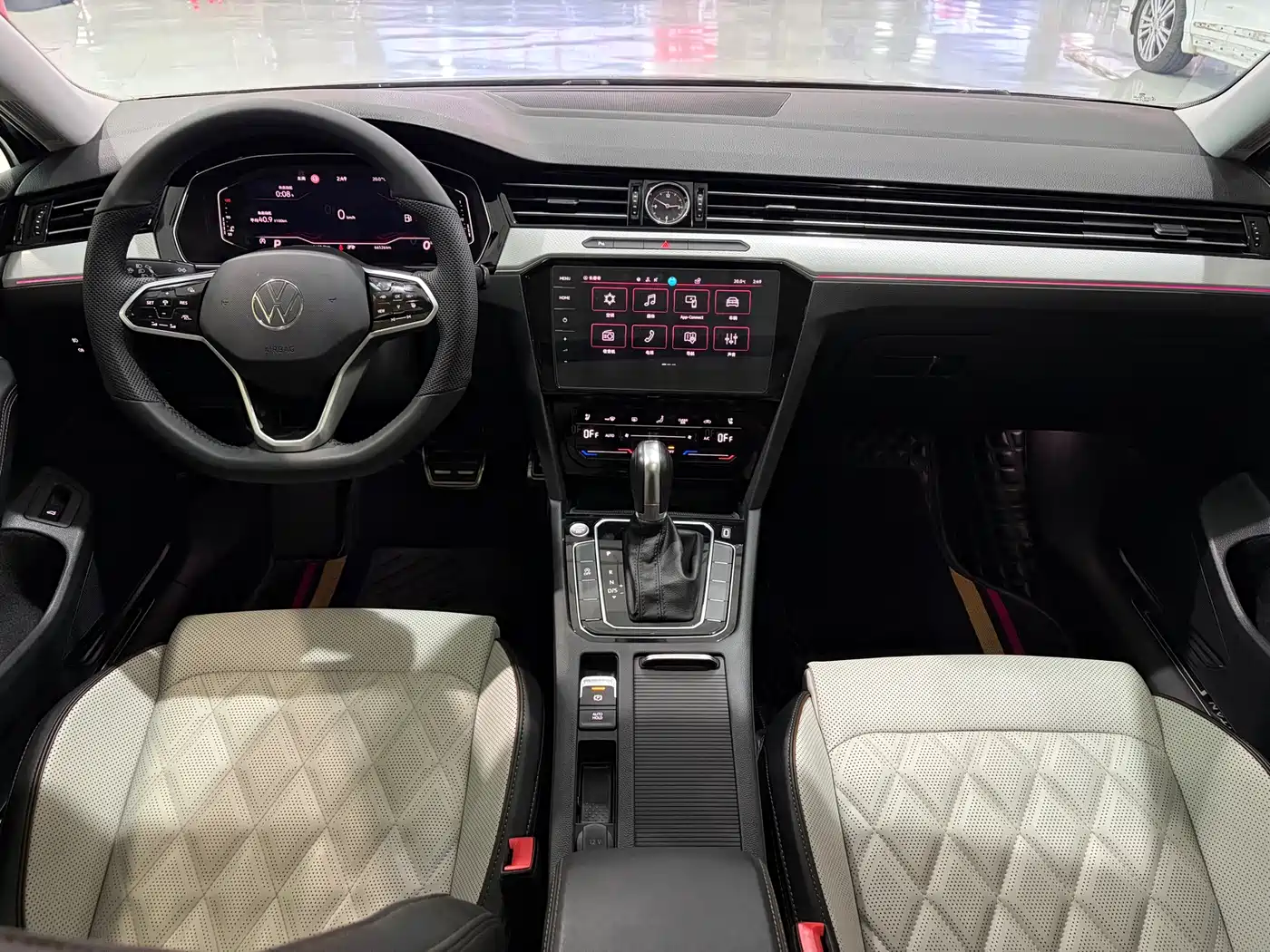 Volkswagen Magotan 2023 Model 2 Million Commemorative Edition 330TSI DSG Luxury фото 5
