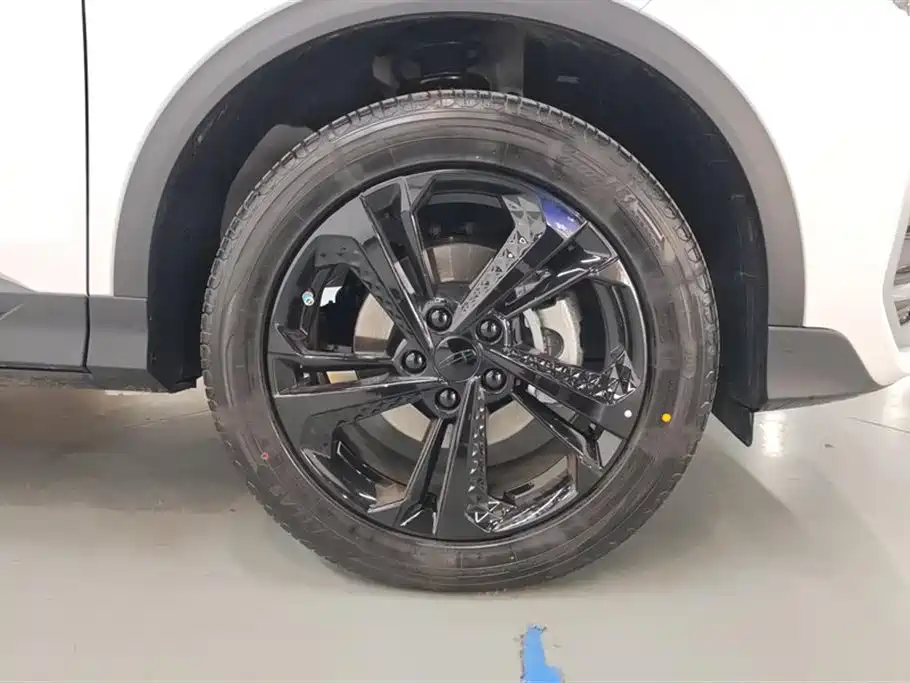 GEELY AUTOMOBILE BINYUE