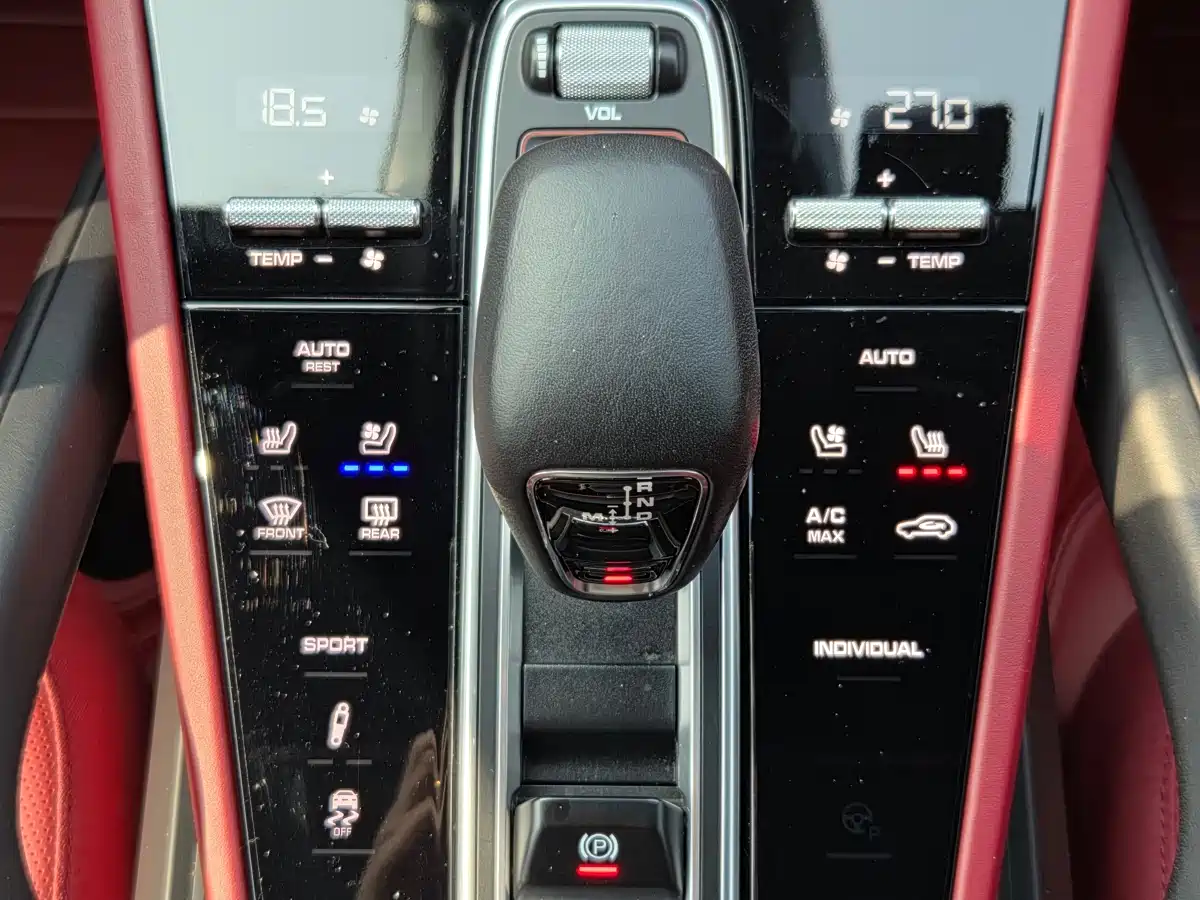 Porsche Cayenne 2019 Cayenne 3.0T фото 16