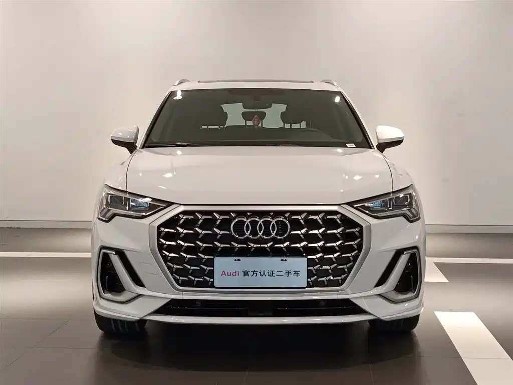 Audi Q3 2024 2024 35 TFSI Fashion Sport
