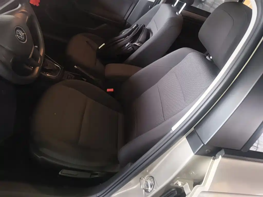 Volkswagen Bora 2018 1.5L Automatic Fashion фото 15