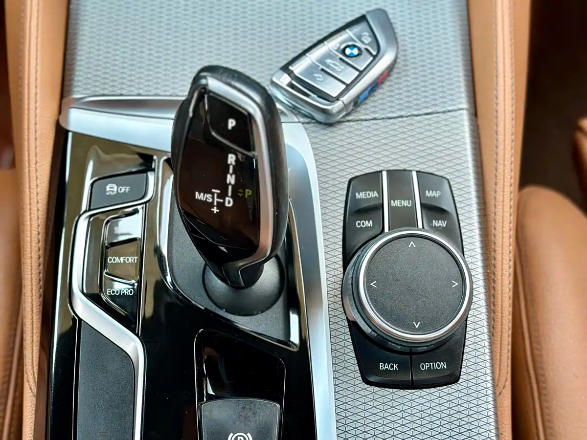 BMW 5 Series (Import) 2019 525i M Sport Package фото 14