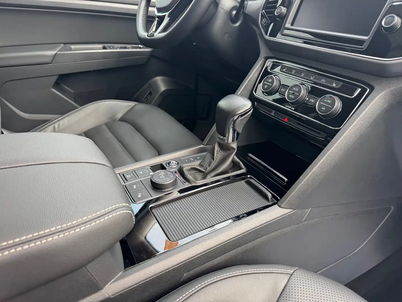 Volkswagen Teramont 2017 380TSI 4WD Luxury Edition фото 14
