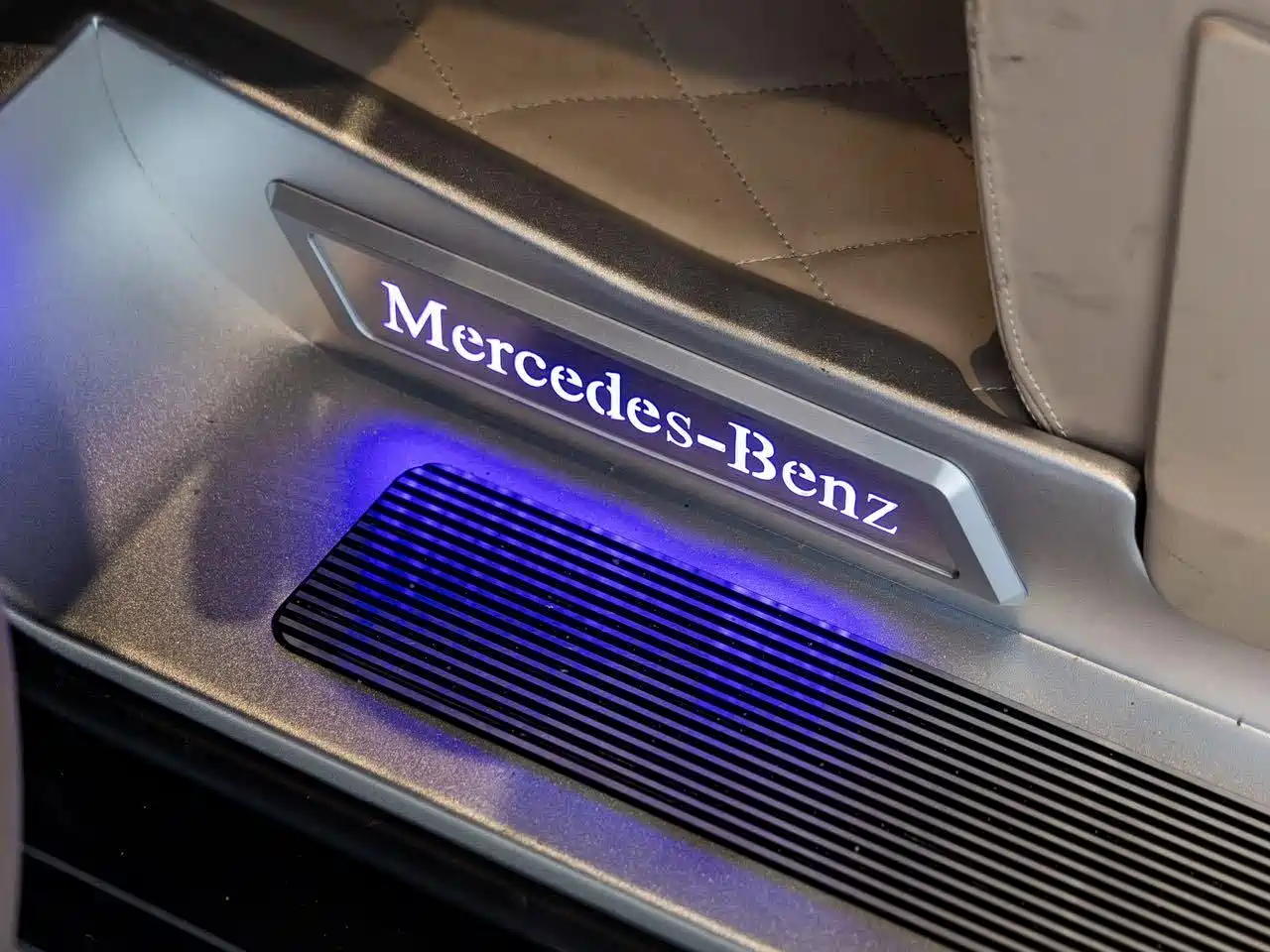 Mercedes-Benz Vito 2021 2.0T Elite 7-Seater фото 6