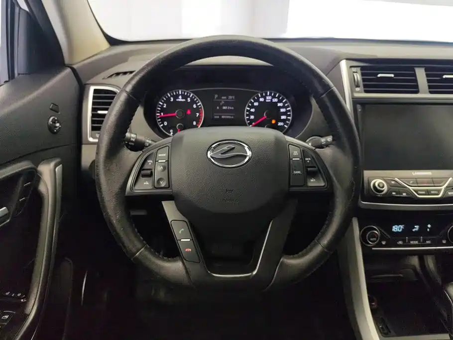 Landwind X5 2016 2016 Plus 1.5T CVT Innovation Edition