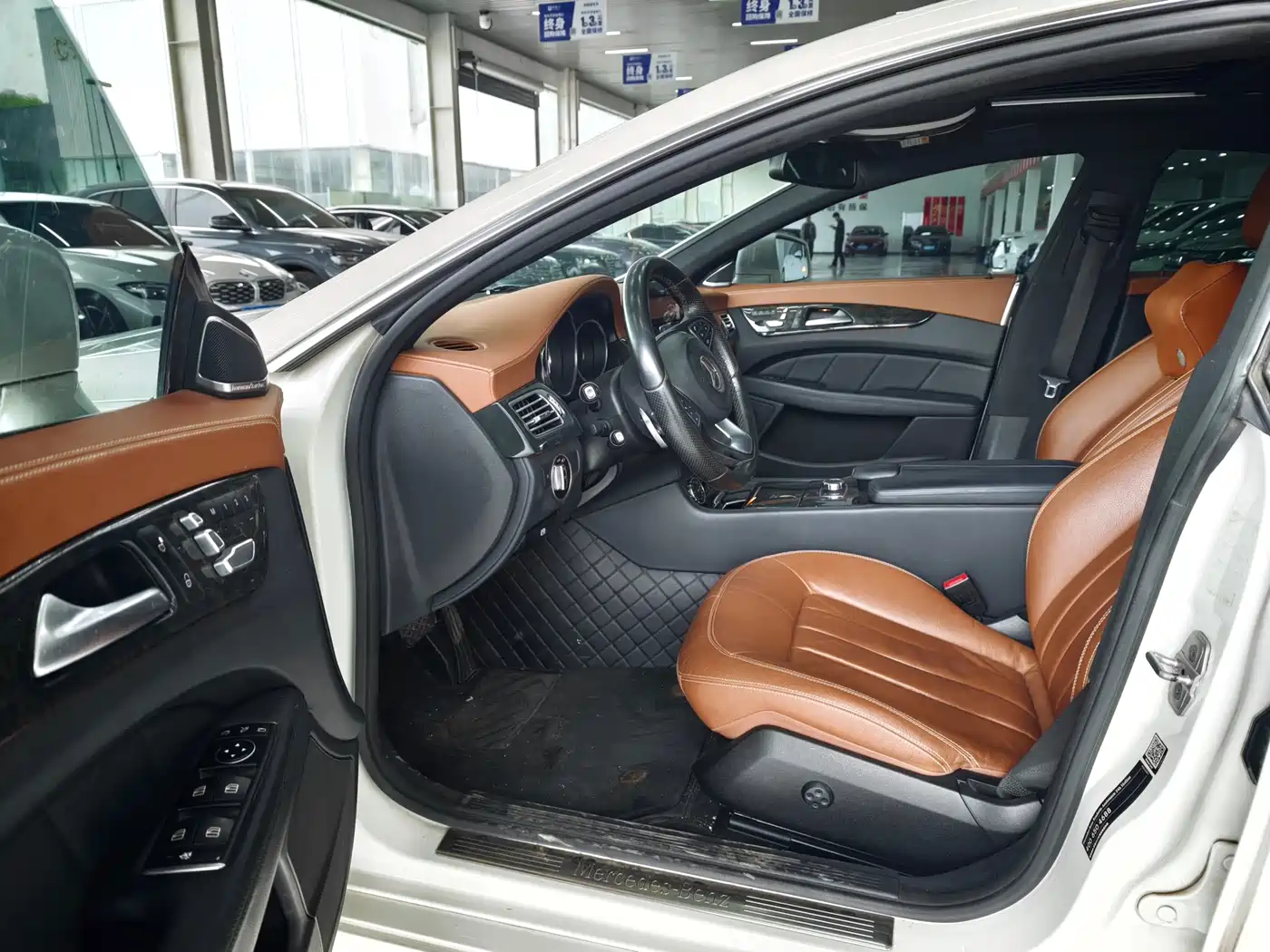 MERCEDES-BENZ CLS