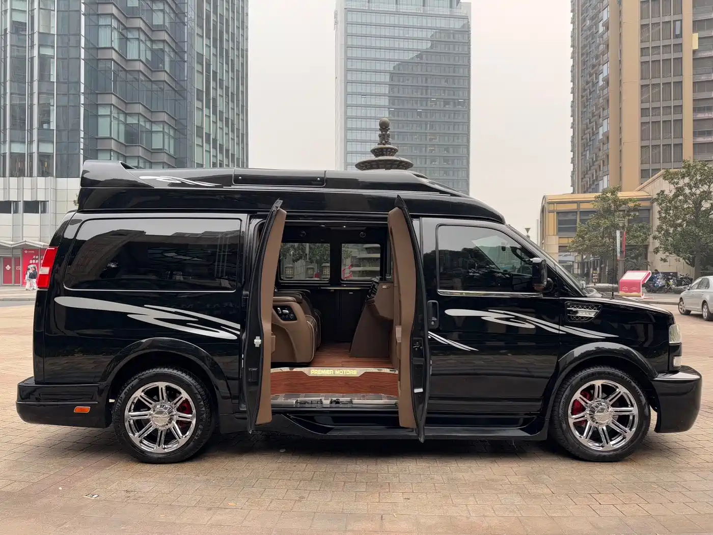 GMC Savana 2017 2017 G660 Elegance Edition