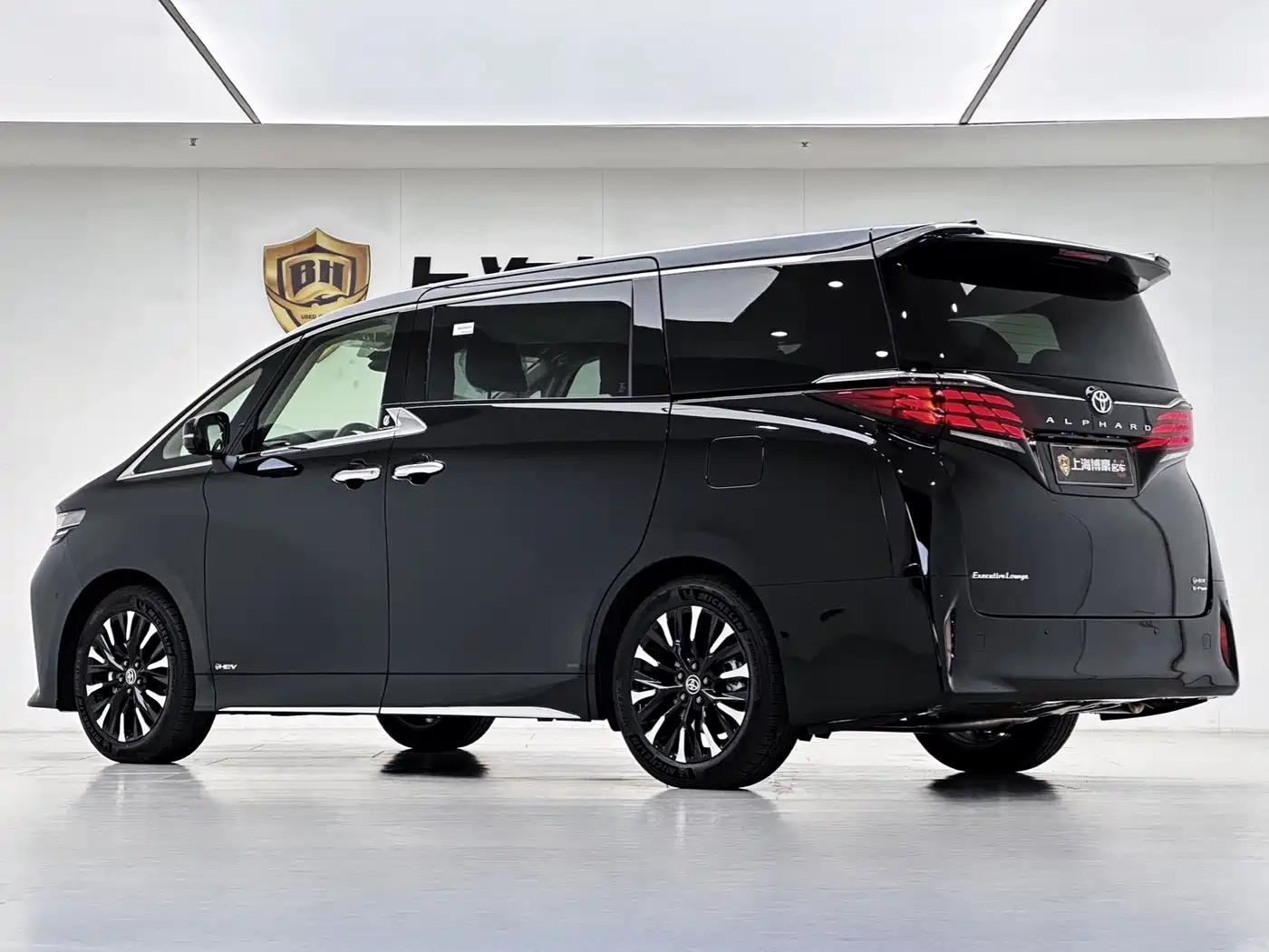 Toyota Alphard 2024 Hybrid 2.5L Prestige Edition фото 7