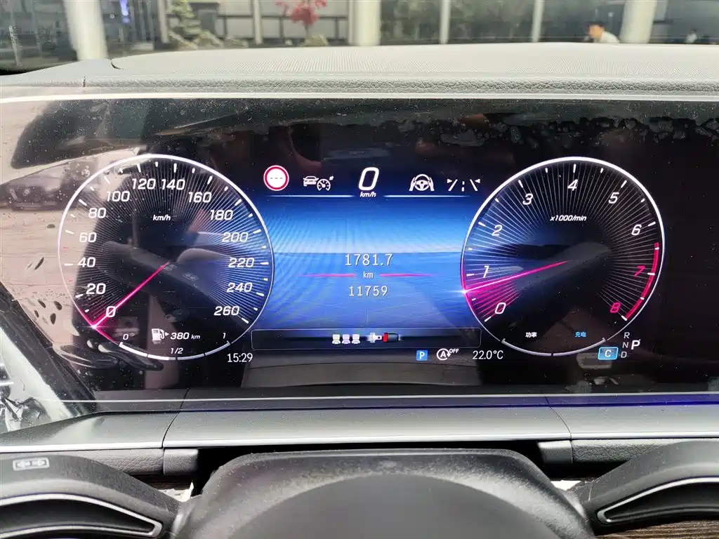 Mercedes-Benz GLE 2025 Facelift GLE 350 4MATIC Fashion Model фото 8