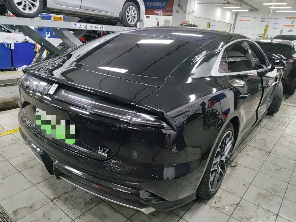 Yangwang U7 2025 2025 Model PHEV 4-Seat Flagship