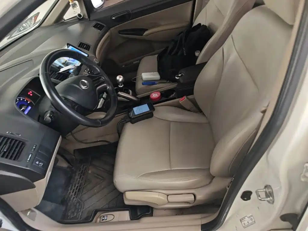 CIIMO CIIMO 2015 2015 1.8L Manual Comfort Edition