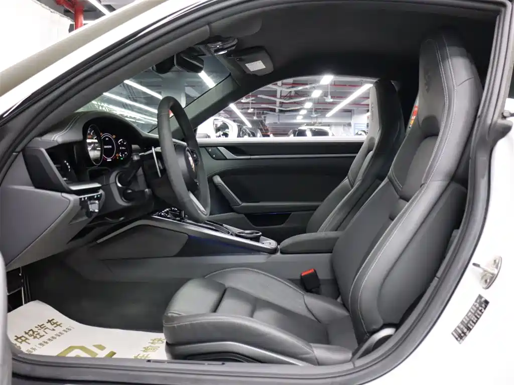 Porsche 911 2023 Carrera 3.0T фото 8