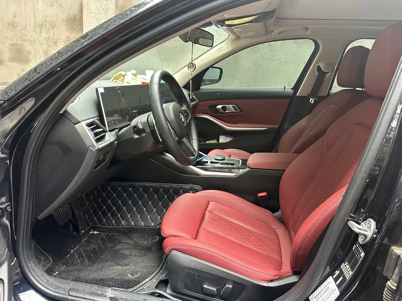 BMW 3 Series 2024 325Li M Sport Package фото 9