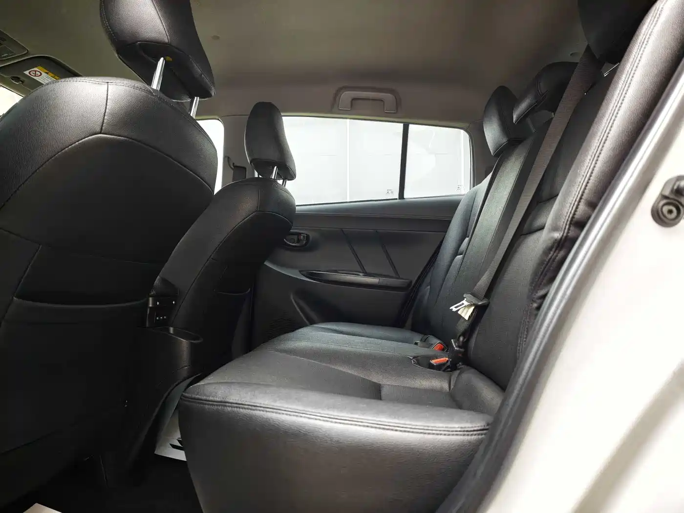Toyota YARiS L Zhi Xuan 2019 1.5E CVT MeiDong Edition China VI фото 16