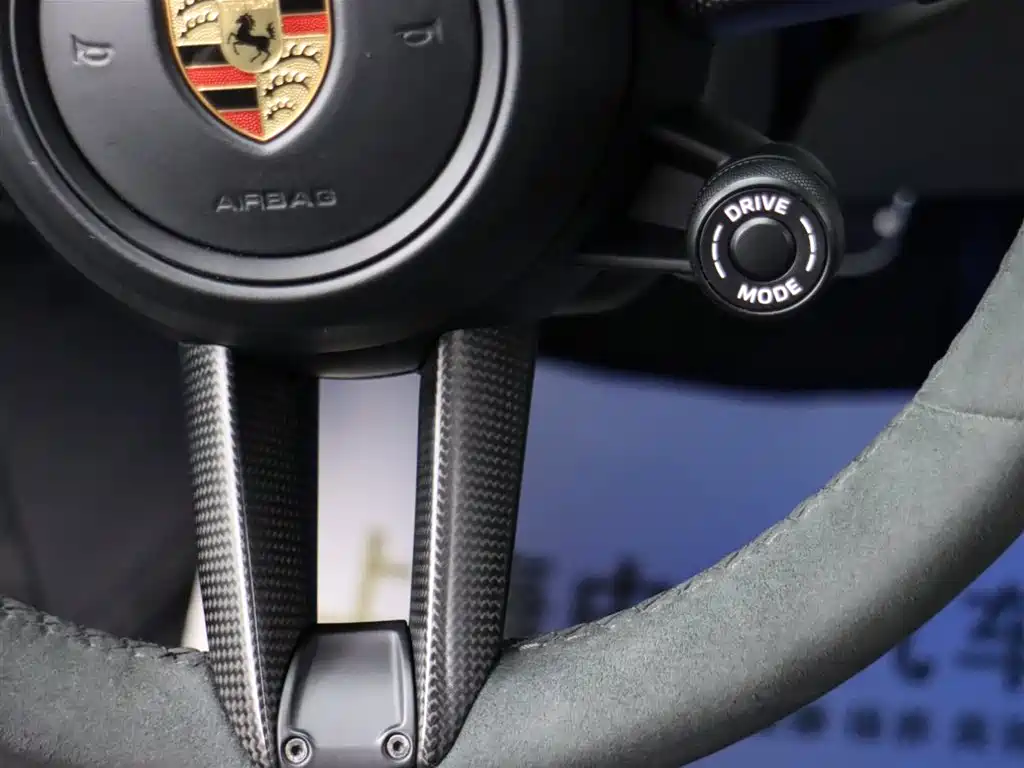 Porsche 911 2023 Carrera 3.0T фото 17