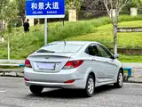 صورة 4 - Hyundai Verna