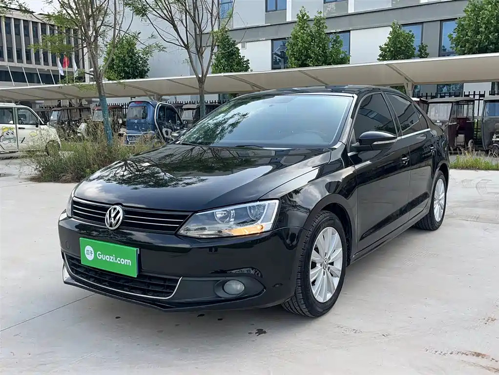 Volkswagen Sagitar 2014 1.6L Manual Comfort фото 3