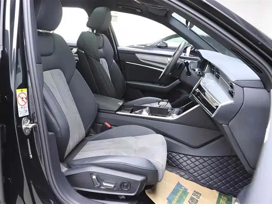 Audi A6L 2023 Facelift 40 TFSI Luxury Dynamic фото 20