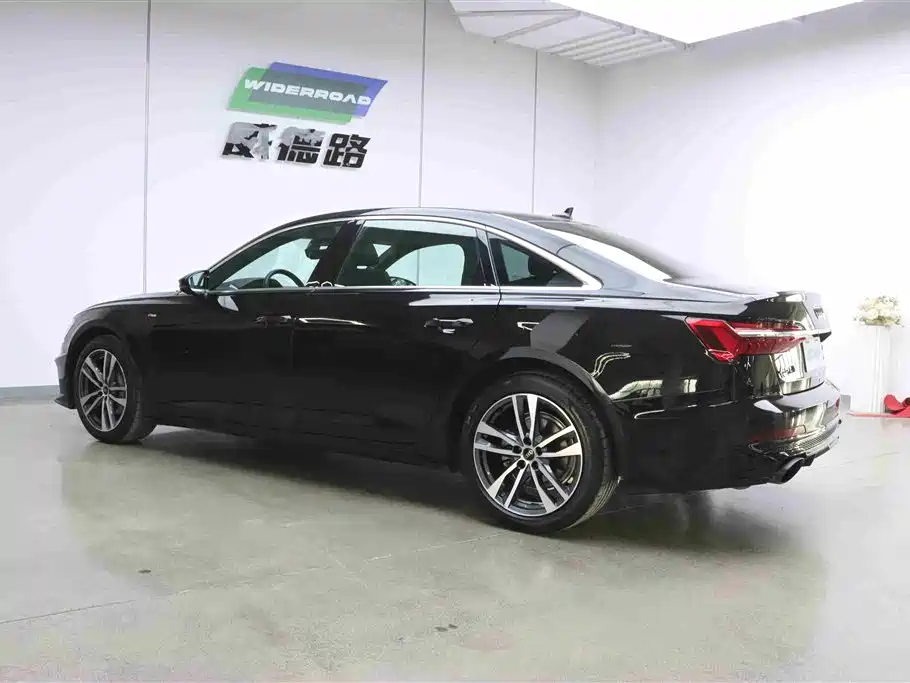 Audi A6L 2023 Facelift 40 TFSI Luxury Dynamic фото 6