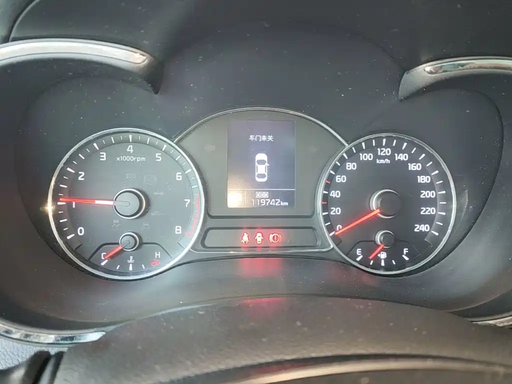صورة 12 - Kia K3