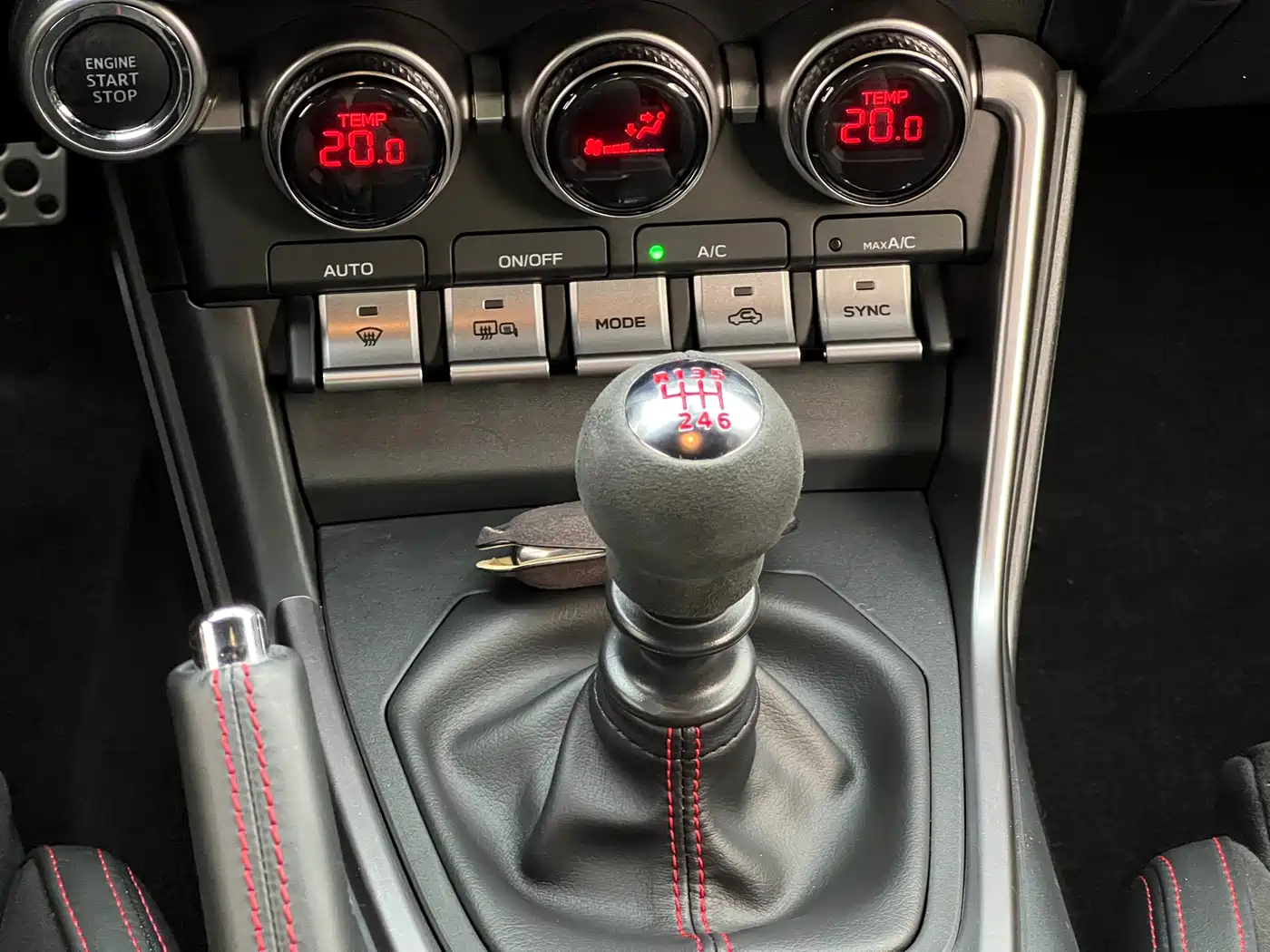 SUBARU BRZ