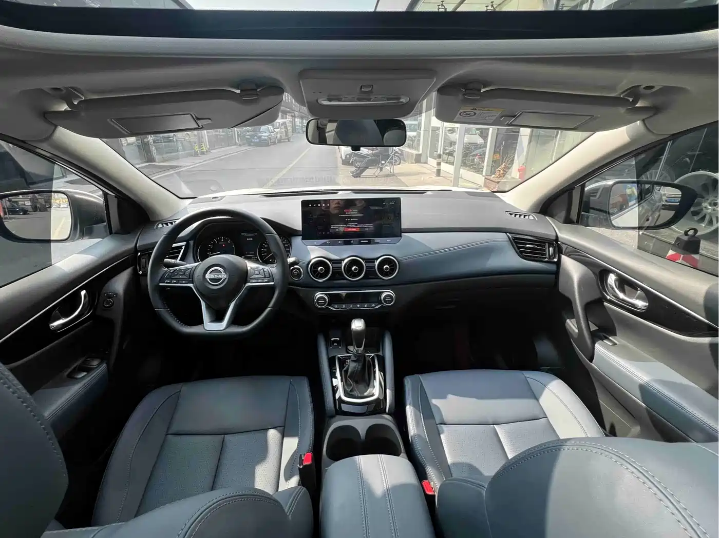 NISSAN QASHQAI