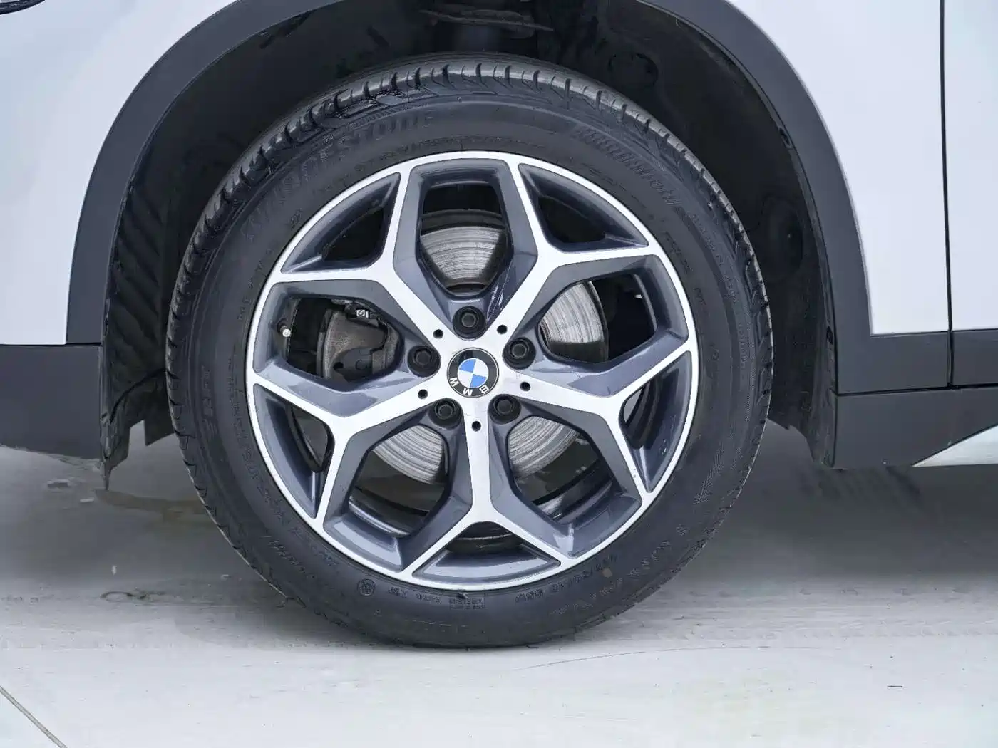 BMW X1 2019 sDrive18Li Premium Model фото 10