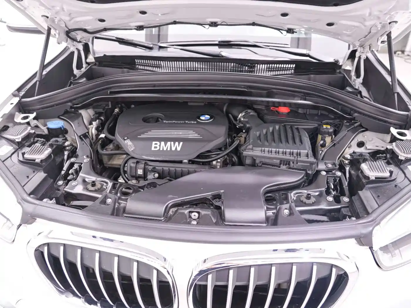 BMW X1 2019 sDrive18Li Premium Model фото 22