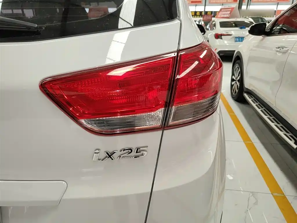 Hyundai Beijing Hyundai ix25 2017 1.6L Automatic Smart Edition фото 8