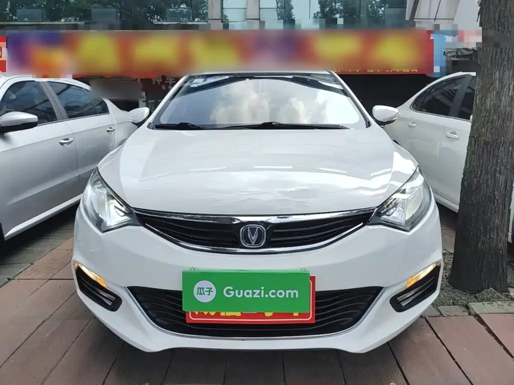 صورة 3 - Changan Eado XT
