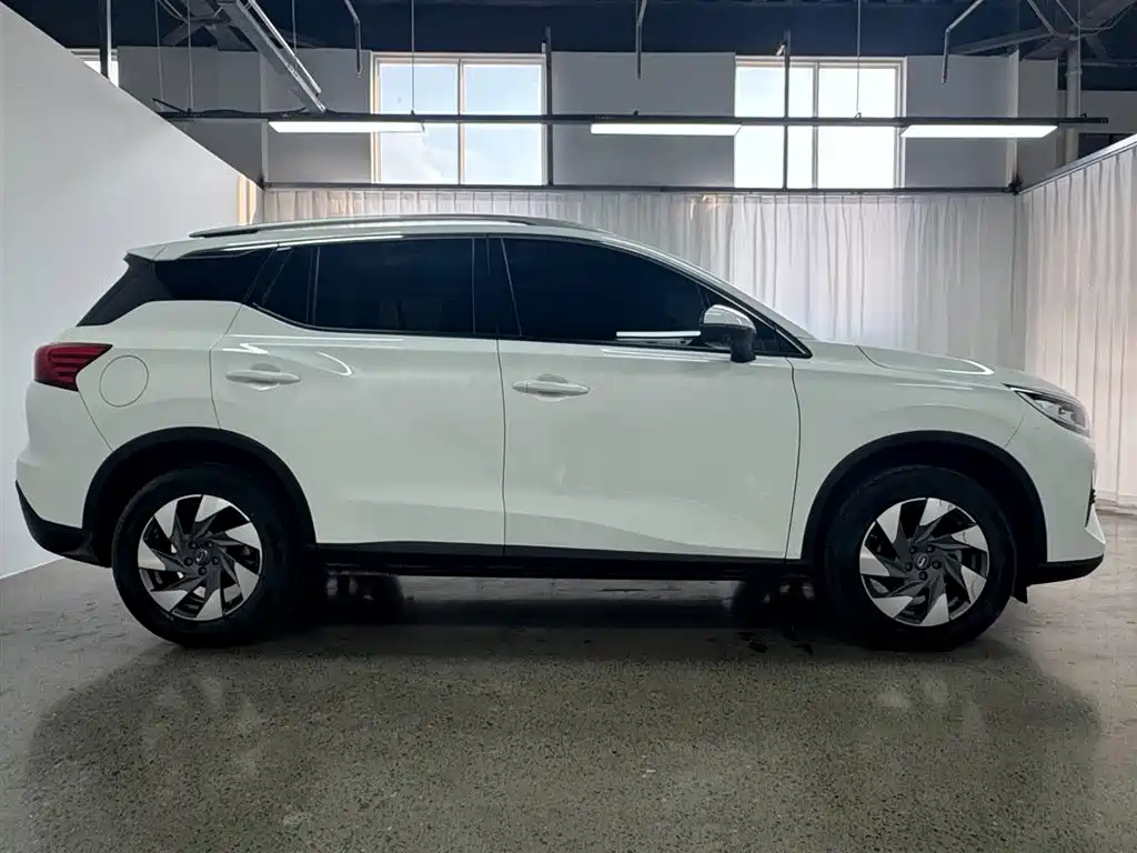 GAC TRUMPCHI GS4