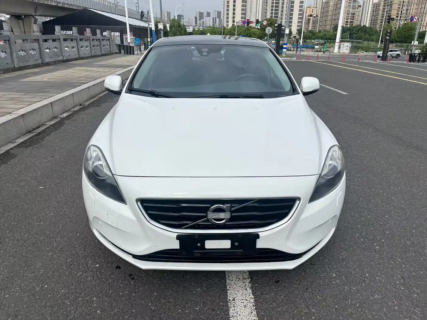 Volvo V40 2013 2014 2.0T Zhiya Edition