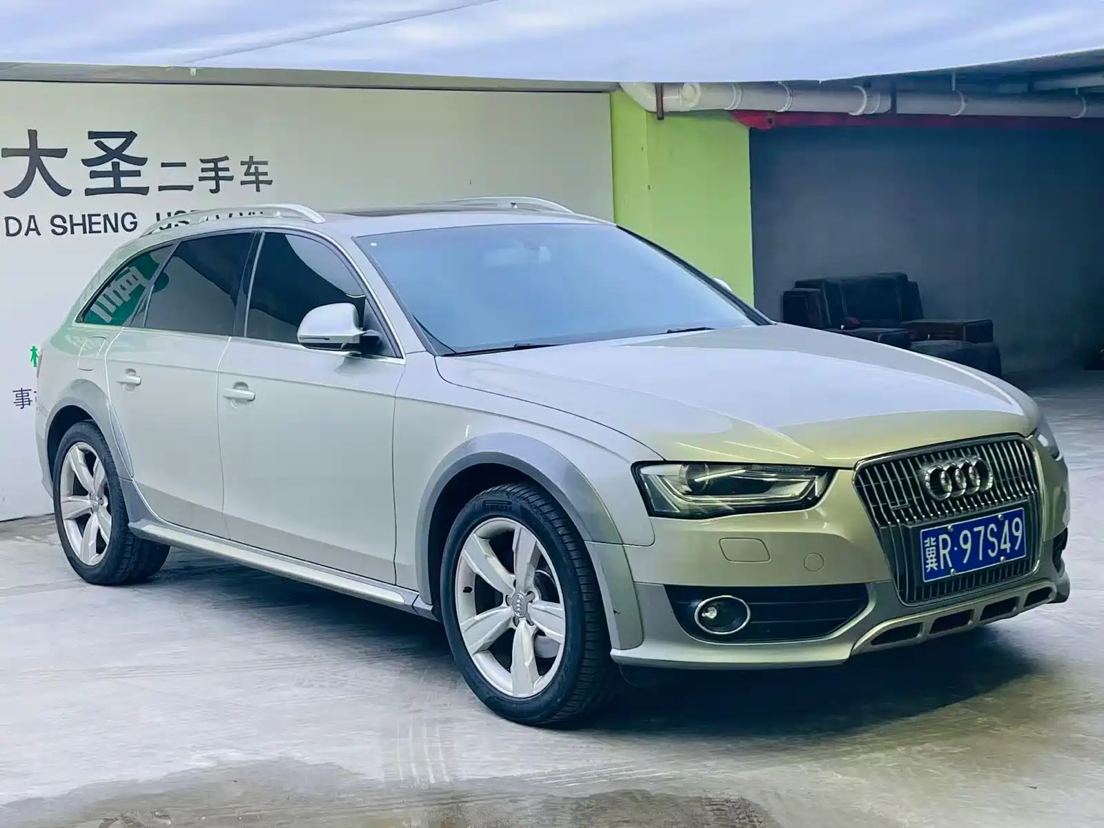 Фото 3 - Audi A4 (Import)
