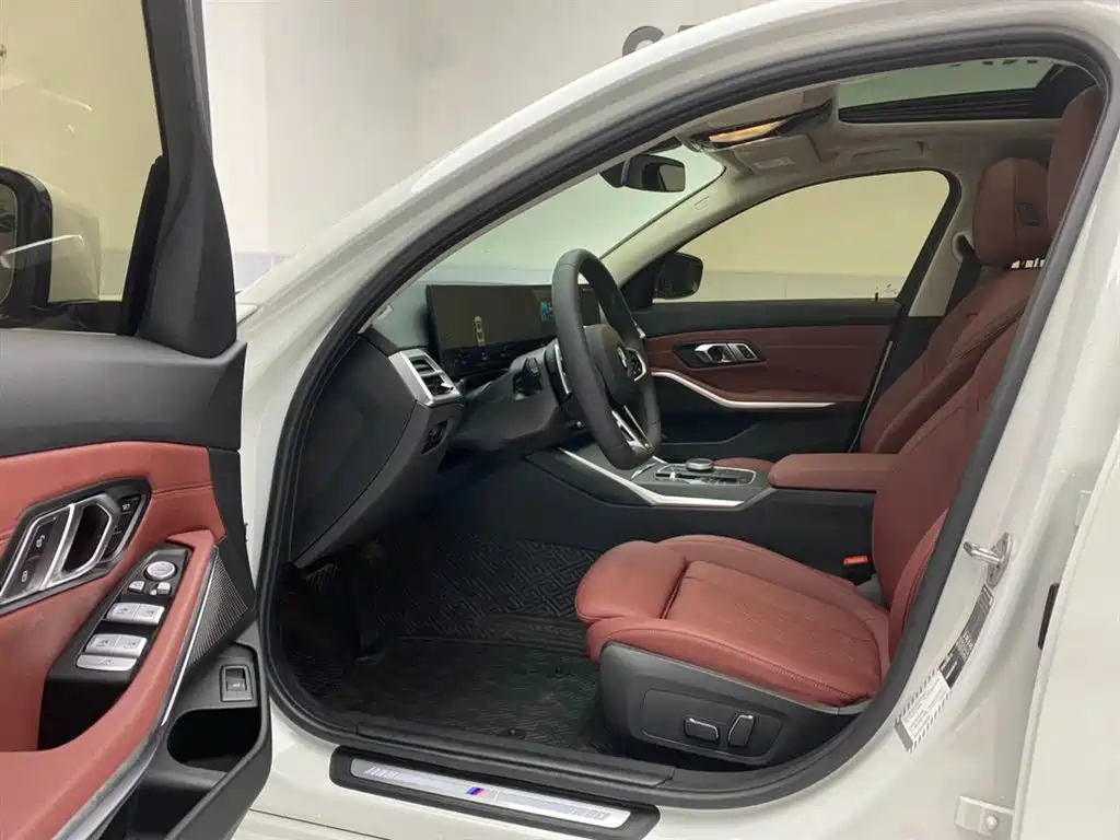 BMW 3 Series 2025 325Li M Sport Package фото 17